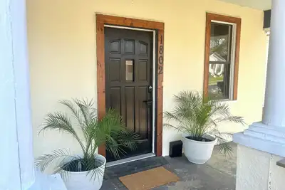 Charming 2 bedroom home. Minutes from The Masters