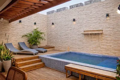 Image de 3 Br boutique house w / Pool, in Getsemaní, best location