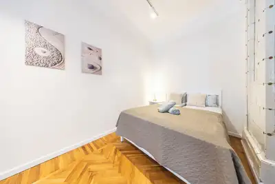 Image de Old town / 74m2 / Newly renovated / Lux furnished