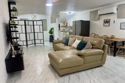 Image de Cozy 1-bedroom 1 bath apartment in perfect Levittown with Ac and parking