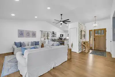 Image de Family Getaway: 4br + Game Room + Private Dock