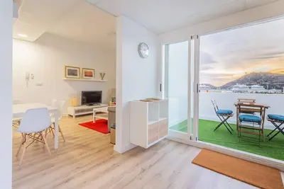 Image de Brand new penthouse with port views, wifi and parking