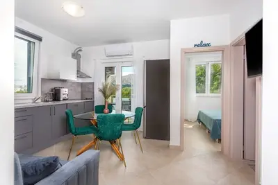 Image de Appartement de deux chambres avec le balcon Baska (Krk) (A-25249-d)