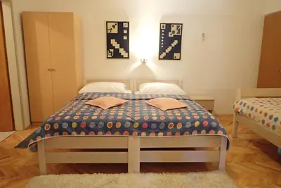 Image de Appartement d'une chambre avec air conditionné Starigrad, Paklenica (A-25345-a)