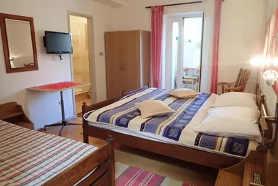 Image de Appartement d'une chambre avec air conditionné Starigrad, Paklenica (A-25345-b)