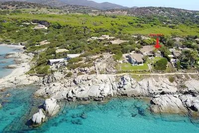 Image de Rock house over the water - No. S338. 1