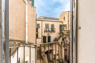 Image de Ortigia in Giallo by Wonderful Italy