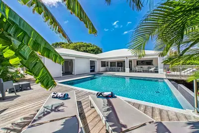 Image de Villa d'exception pour 8 - Piscine et terrasses