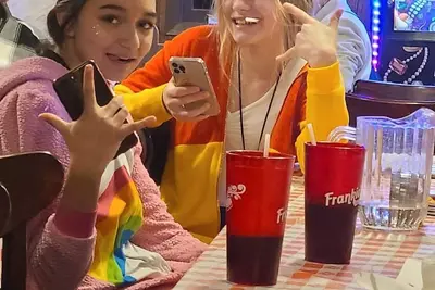 Image de Fantastic building with Ac in lovely Ashland