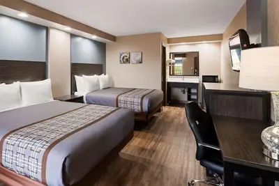 Image de Value-Focused Jasper Accommodation with Access to Parks, Trails & City Center