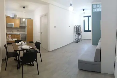 Image de Home 56 vacation home is located in the most authentic and lively part of the city.