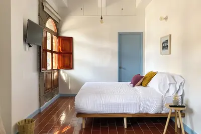 Image de Amparo · Spacious Home with Double Parking