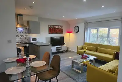 Image de Secluded 2-Bed Detached Home with Free Parking