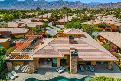 Image de Spacious 4bedroom villa in tranquil La Quinta, private gated lake community