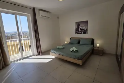 Image de Central 3br With Terrace - Sleep 6 by QuickTrips