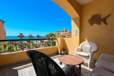 Image de Gorgeous Third-Level Condo Princesa D-308