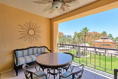 Image de Stunning Views in 2nd Level Condo Princesa B-203