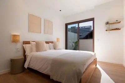 Image de Signature Apartment, City View with King bed