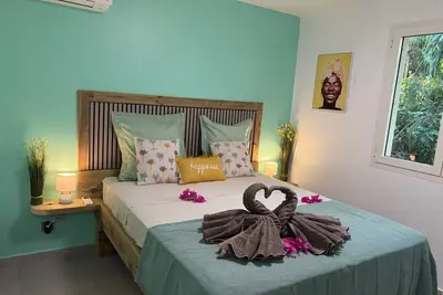 Image de Villa Papaye avec spa privatif, accès aux plages a pied au Helleux Sainte Anne