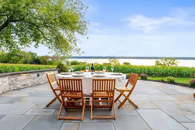 Image de Serene | Hot Tub | Seneca Lake Access | Seneca Wine Trail