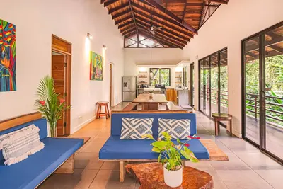 Image de Angel: a fully equipped house surrounded by nature