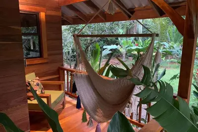 Image de Carey: Tropical house near Punta Uva