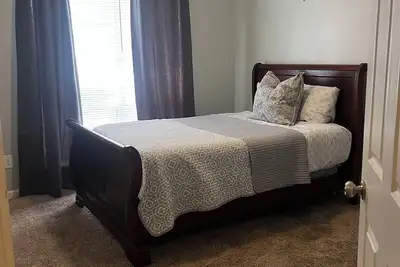 Image de Commonwealth on the Rez\n3-bedroom house in Brandon, Ms. \nPeaceful and Quiet.