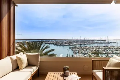 Image de Pink Frontline Premium Apartment