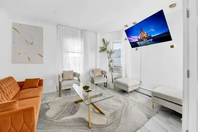 Image de Sleeps 10 • 3br • Free Parking • Near Nyc • Perfect for Groups!