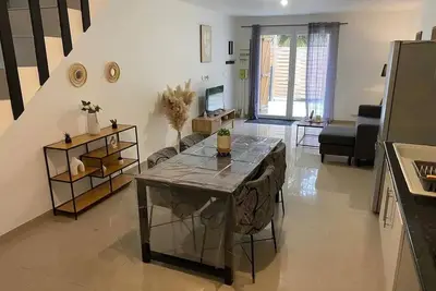 Image de Homerez - Charmante maison de vacances à Troyes avec jardin