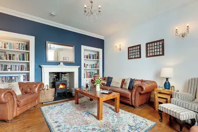 Image de 4 chambres à coucher à Alston