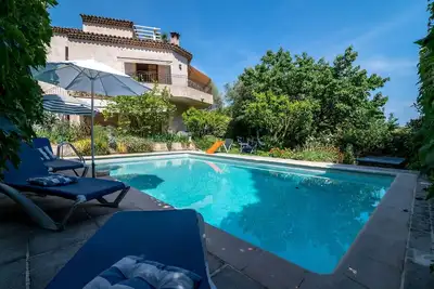 Image de Villa provençale avec piscine privée