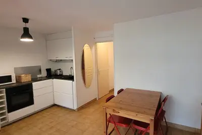 Image de Appartement T2 cabine en rez de jardin accès pietonnier a la plage