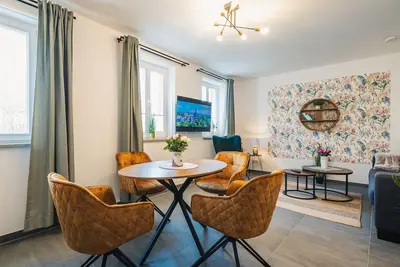 Image de Altstadt Studio 10 - Altstadt-Studios Frankenwall