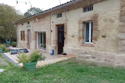 Image de La Maison du château\naux piedmonts des Pyrénées, avec des vues panoramiques.