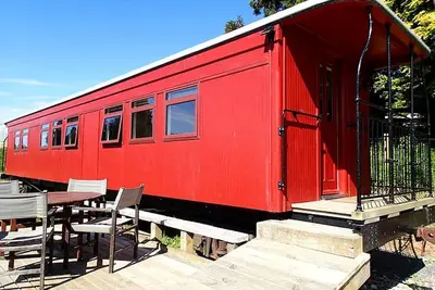 Image de Refurbished 20s-Era Train at Unique Glamping Site in Waitomo Caves Area, North Island