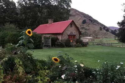 Image de Rural Farm Stay Cottage with Full Kitchen on the South Island of New Zealand