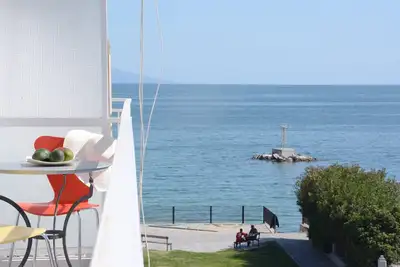 Image de Seaside living 2-bedroom apartment by the sea in Kavala with comfort convenience