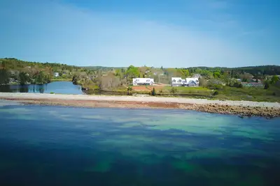 Image de Luxury Beach Front Villa - Cleaveland Beach 69