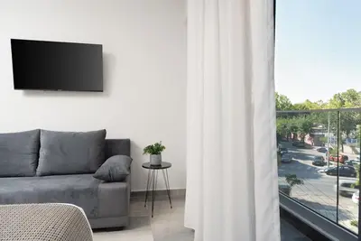 Tower 15 | Family Studio 102