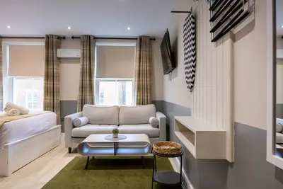 Image de Studio-Vue sur Rue-Salle de bain privée-d'exception-3