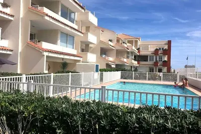 Image de T2 vue mer · accès direct plage · piscine résidence · parking · Frontignan-Plage