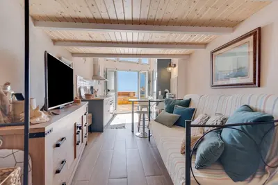 Image de Home2Book El Camarote Seafront Retreat in Arinaga