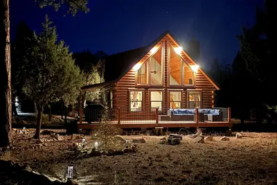 Image de 2-Bedroom Cabin in Peaceful Heber with Cozy Living & Mountain Charm