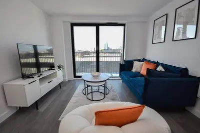 Image de Modern 2 Bedroom Apartment in Manchester w Balcony