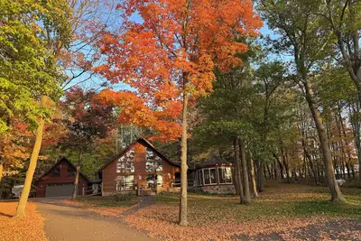 Image de Cozy Log Home on 4 private Acres — Steps to Lake Mille Lacs