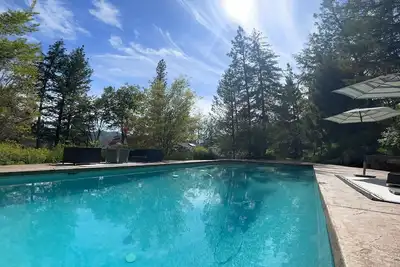 Image de Escape to 150 Acres, 3br Estate with Pool, Trails & Total Privacy