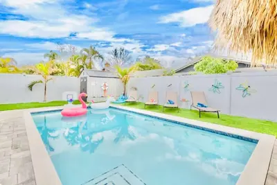 Image de Tiki Paradise Resort Heated Saltwater Pool