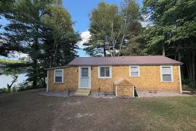 Image de Peaceful Remodeled Lake Cottage - New 2026 Listing