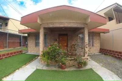 Image de Central Family Home in La Fortuna, Walk Everywhere